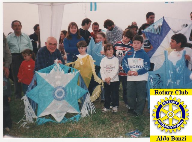 Barrileteada Dia del Niño  -  Rotary Club de Aldo Bonzi