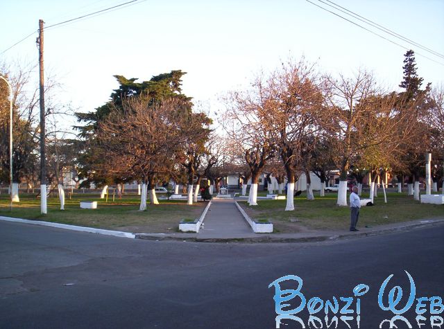 Plaza Mendeville (Aldo Bonzi)